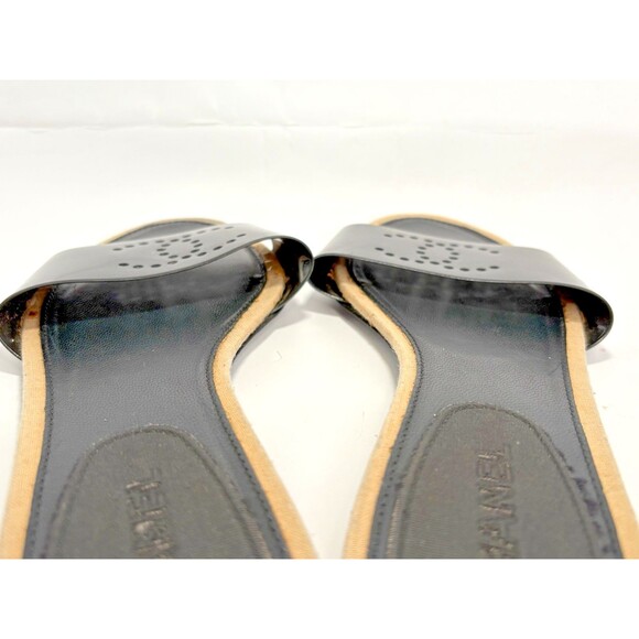 Chanel Black Rubber Slide Sandals w/ Laser Cut CC Logo Vintage Y2K Sz EU 38.5C - Picture 7 of 11